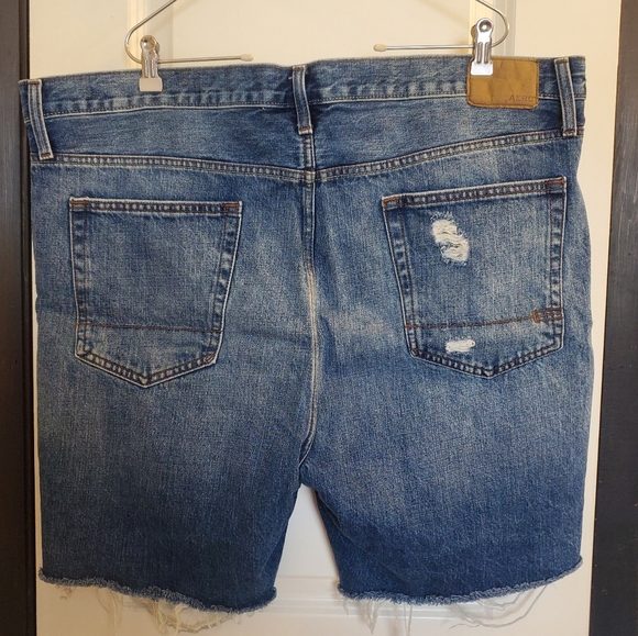 Aero Men's Jean Shorts -Sz 40 - Loose Cut-off - Picture 2 of 6